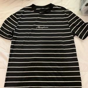 Cute oversized tee🖤